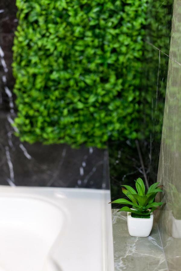 Delux Leopolli Apartments Near Shopping Mall Forum ลวีฟ ภายนอก รูปภาพ