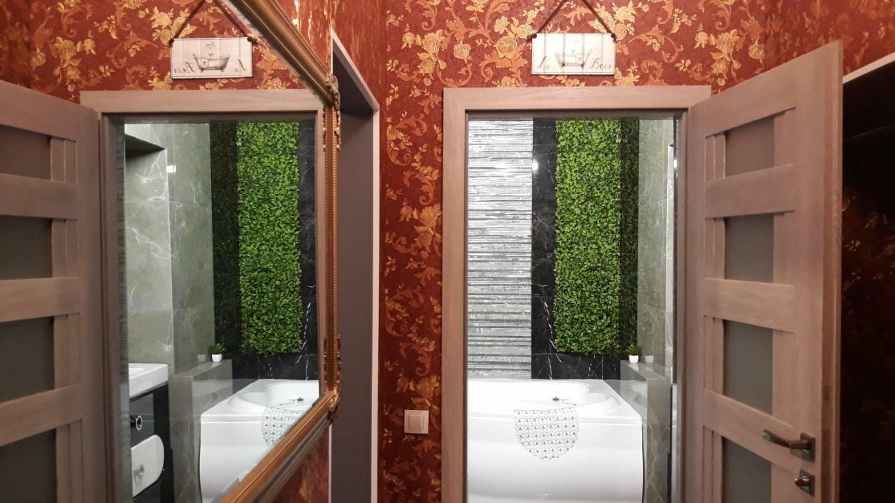 Delux Leopolli Apartments Near Shopping Mall Forum ลวีฟ ภายนอก รูปภาพ